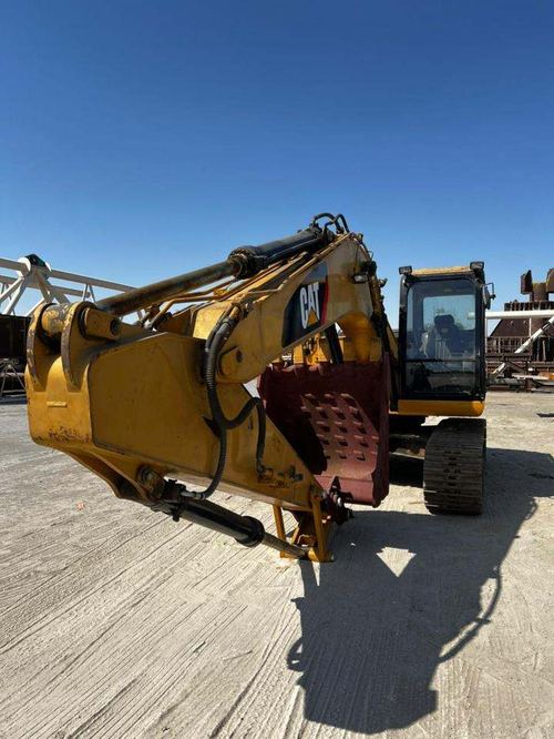 CAT 320D2 Track Excavator